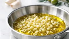 Knoblauch und Olivenöl: warum die Kombi so beliebt ist und was Studien wirklich zeigen